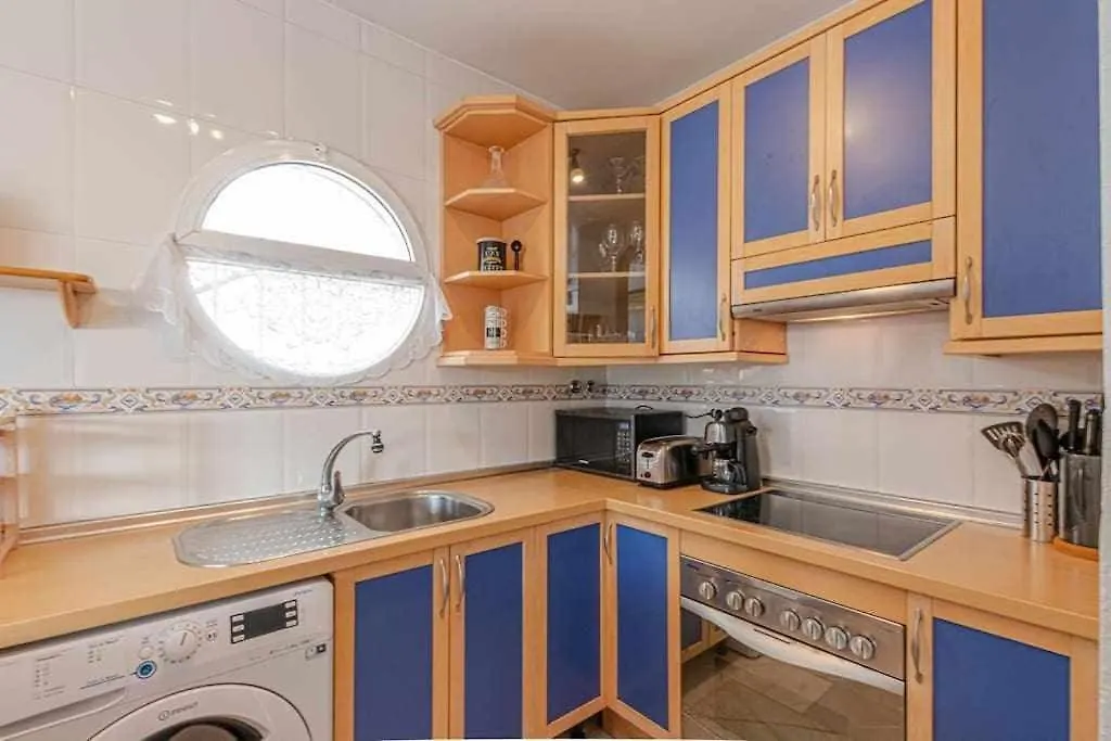 Apartment 797Holidayrentals- Apartamento En Torremuelle Con Terraza Y Piscina Benalmadena