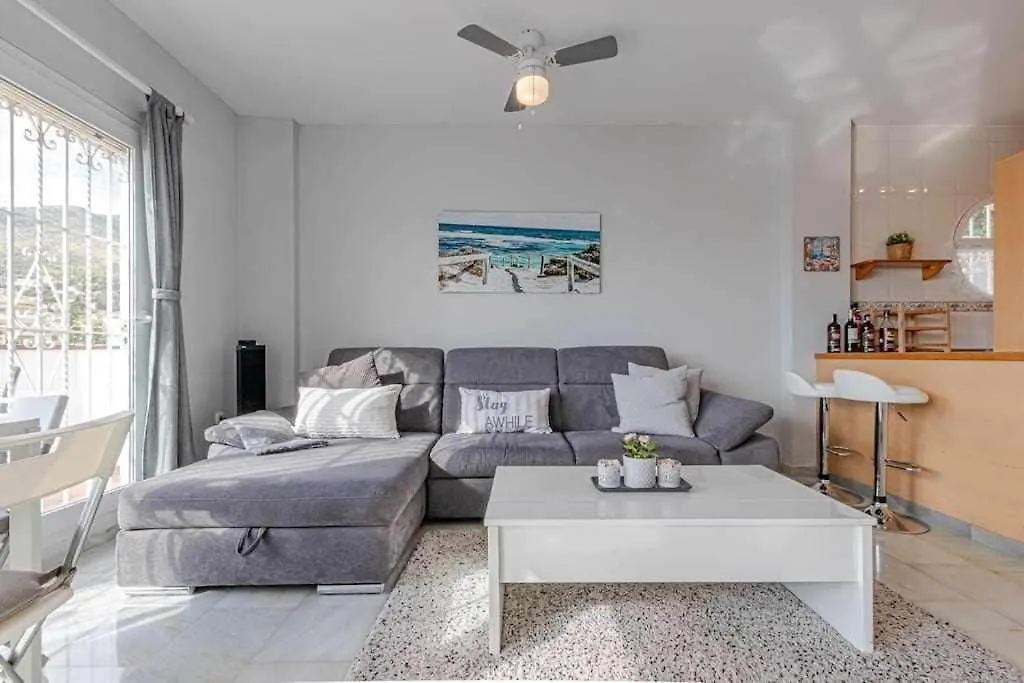 Apartment 797Holidayrentals- Apartamento En Torremuelle Con Terraza Y Piscina Benalmadena