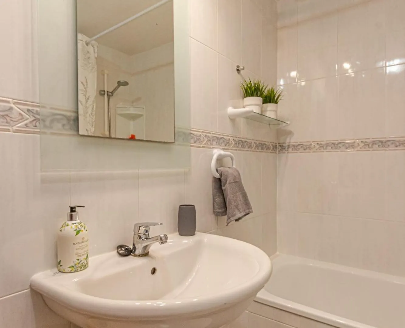 797Holidayrentals- Apartamento En Torremuelle Con Terraza Y Piscina Benalmadena 0*,